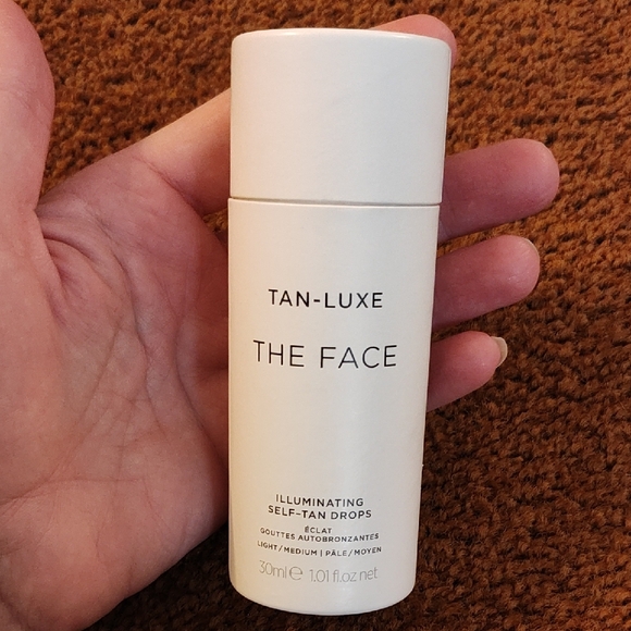 The Face Illuminating Self-Tan Drops - White - Picture 1 of 5